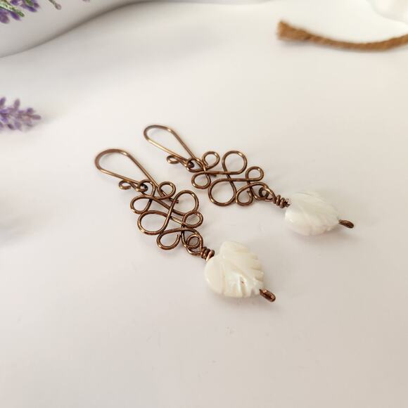 White Shell Heart Leaf Earrings / Antique Copper Wire Wrapped Dangle Earrings - Picture 3 of 10